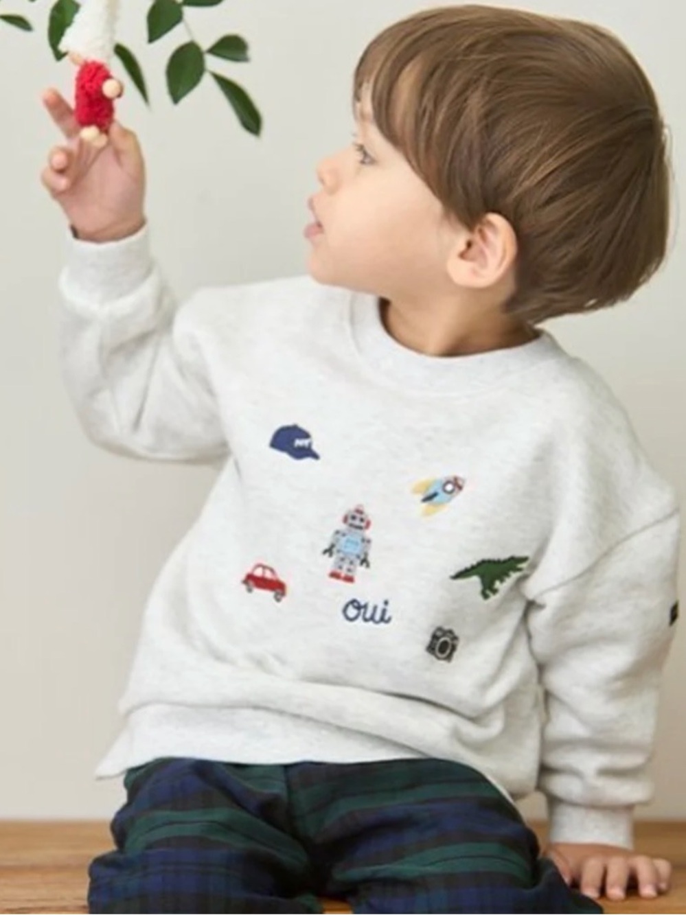 Light Gray Kids Sweatshirt with Playful Embroidered Motifs